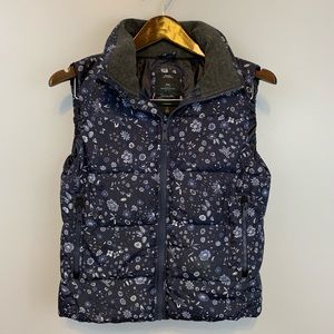 Gap puffer vest winter warmth down alt